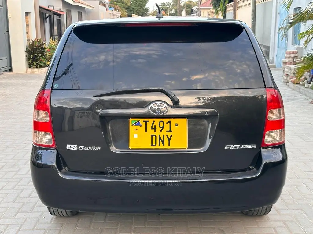 Toyota Corolla Spacio 2000 Black