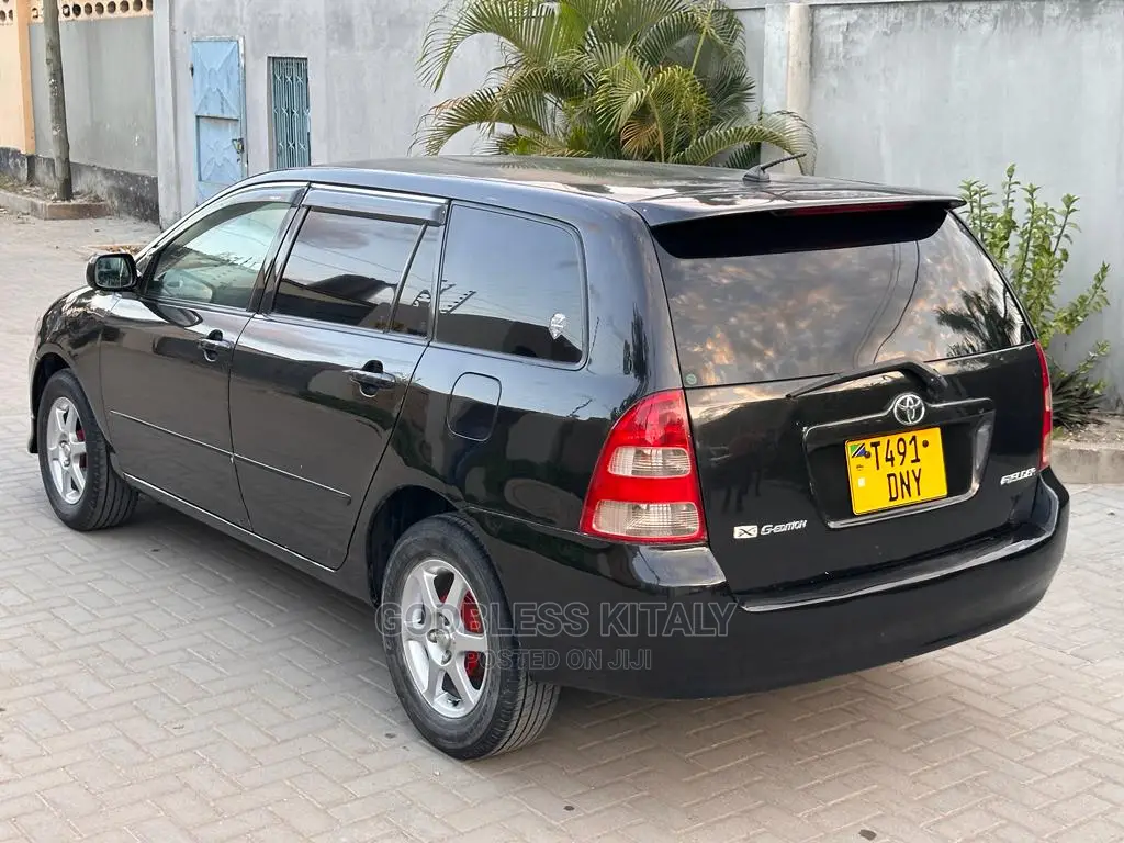 Toyota Corolla Spacio 2000 Black