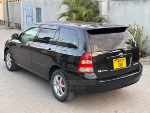 Toyota Corolla Spacio 2000 Black