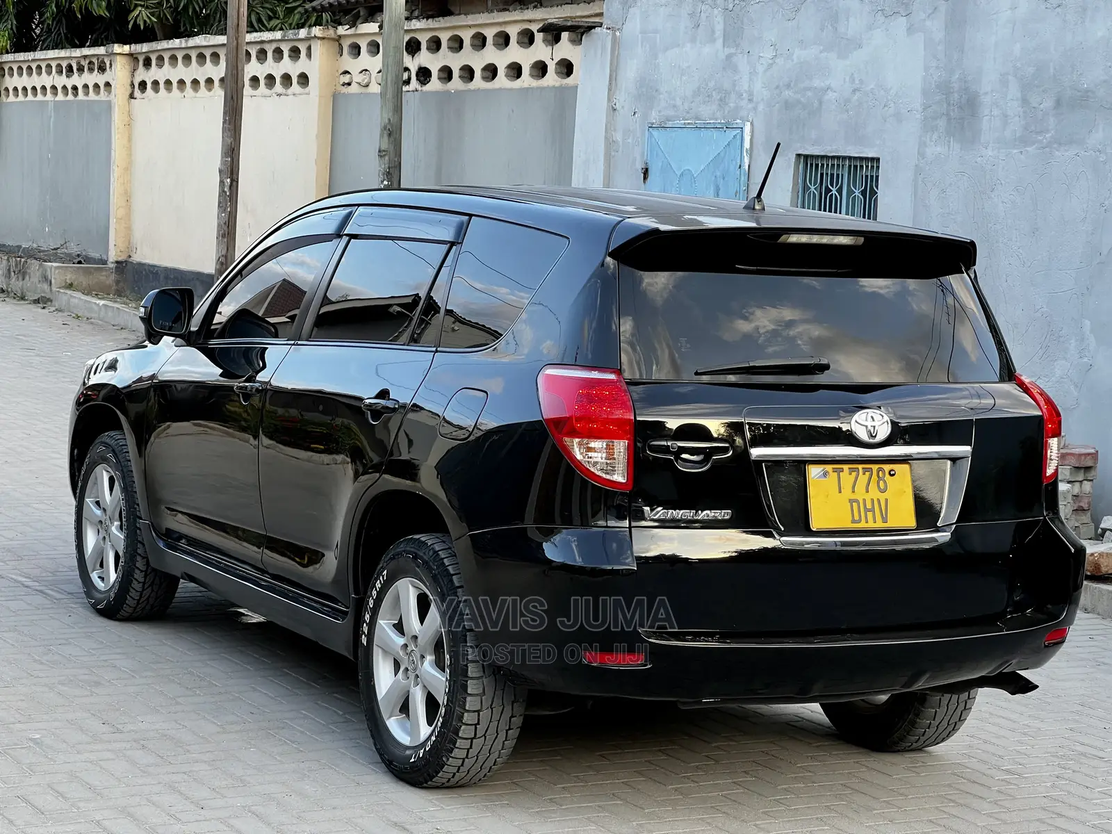 Toyota Vanguard 2008 Black
