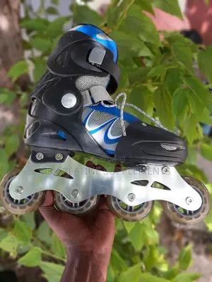 Action Roller Skate