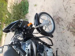 Bajaj Boxer 125 2022 Black