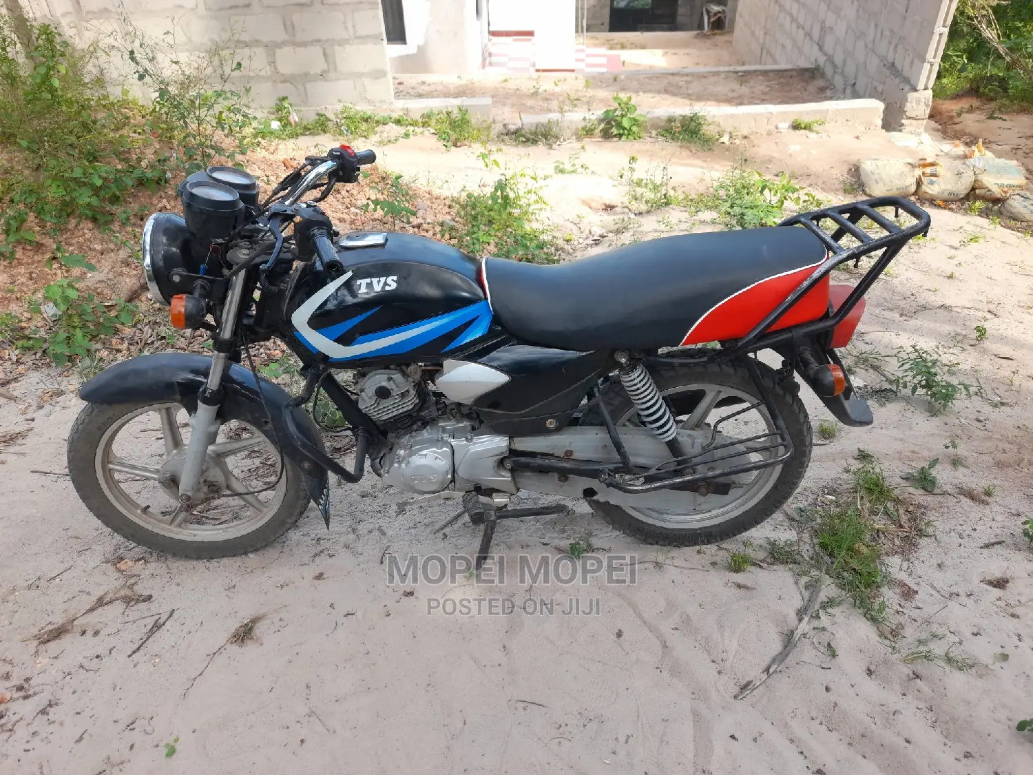 TVS HLX 125 2021 Black