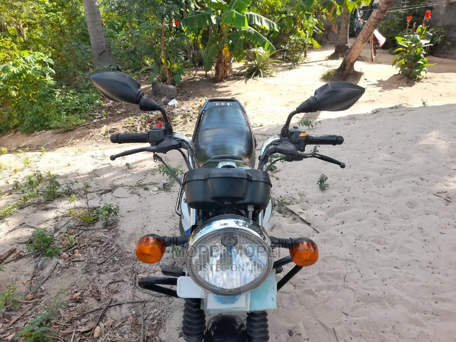 TVS HLX 125 2022 Black