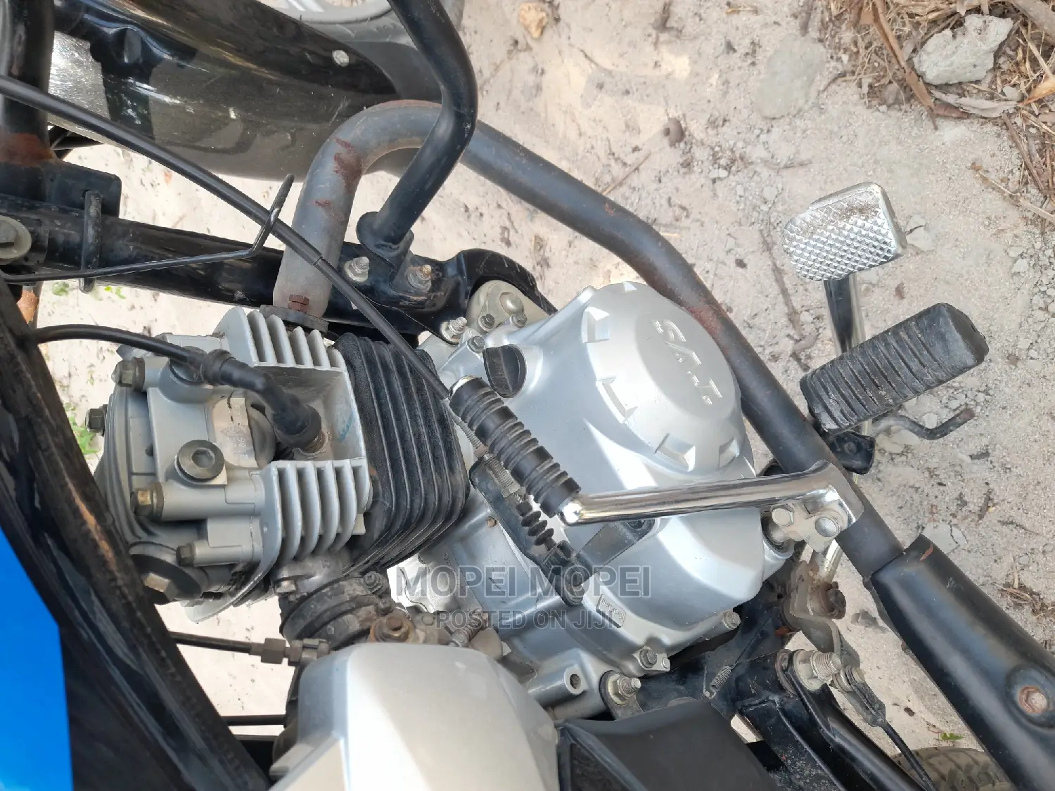 TVS HLX 125 2022 Black