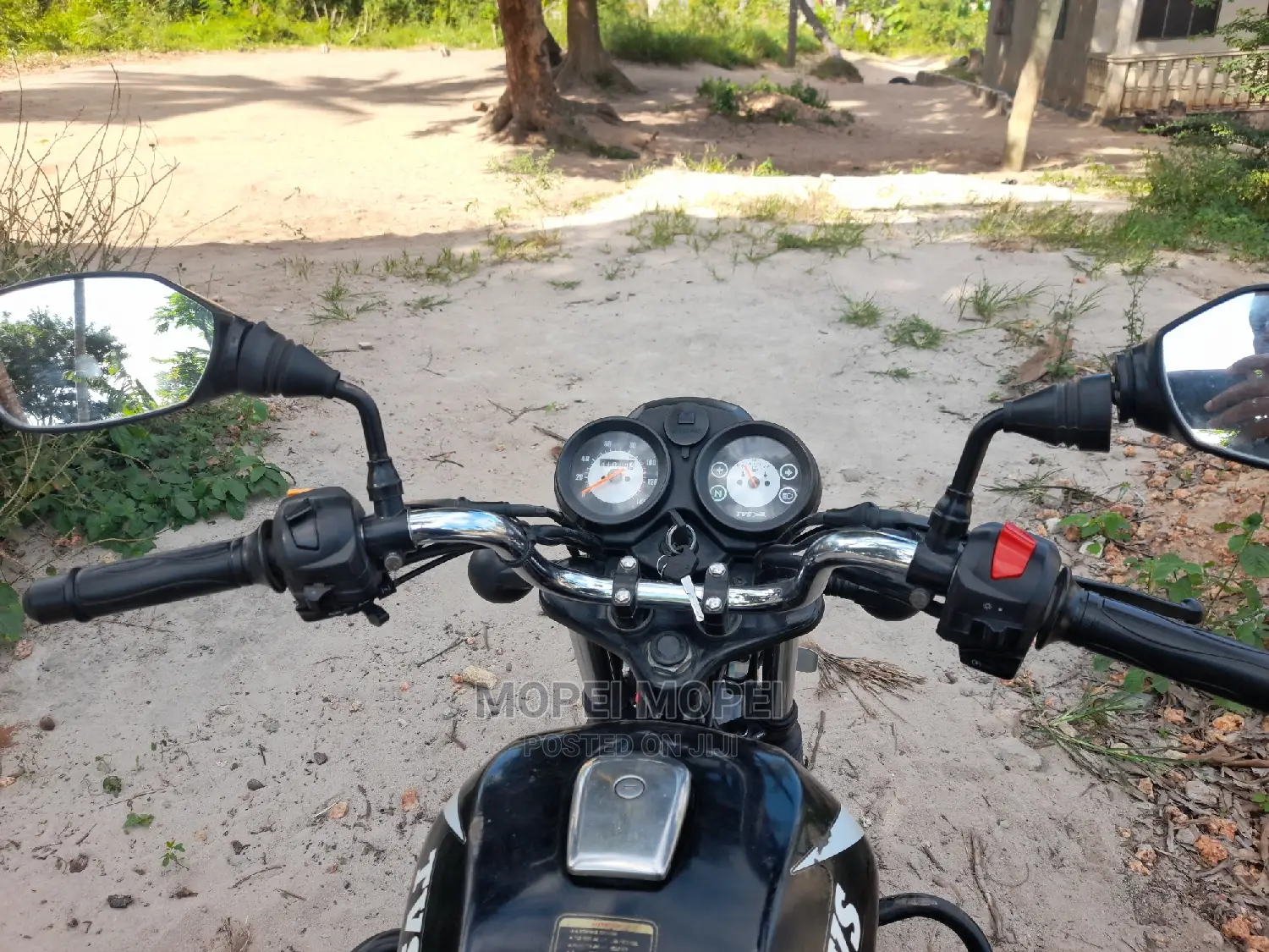 TVS HLX 125 2022 Black