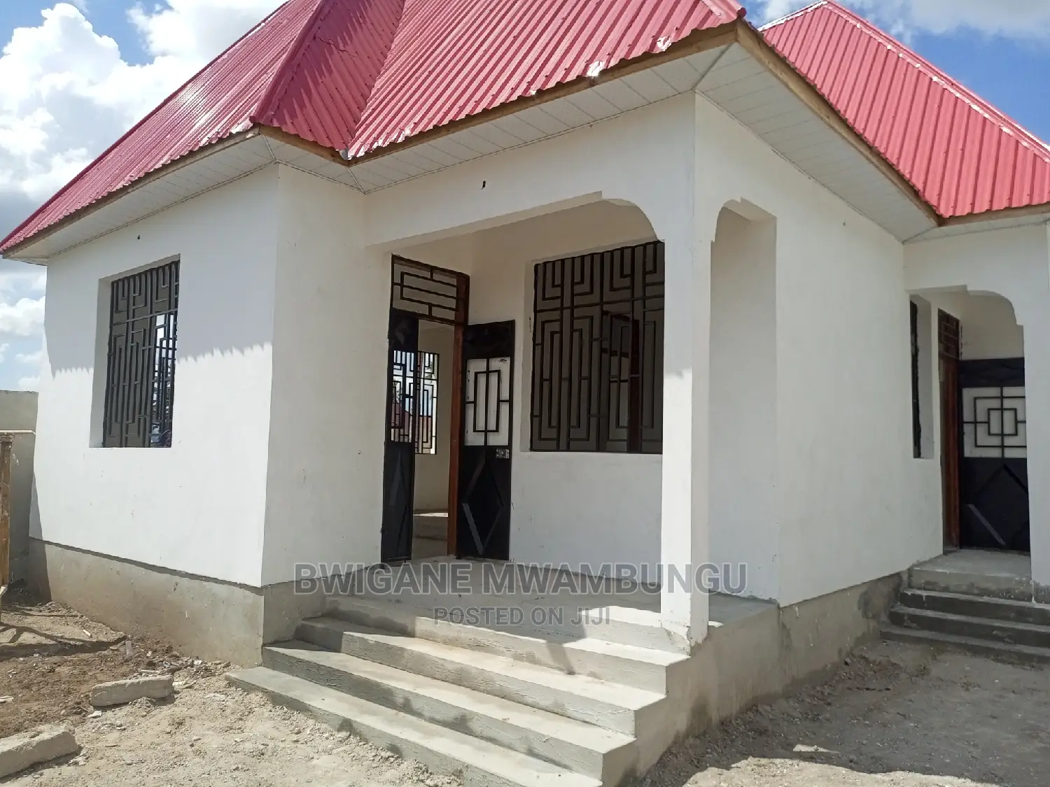 3bdrm Apartment in Mwambungu Broker, Mbagala for sale