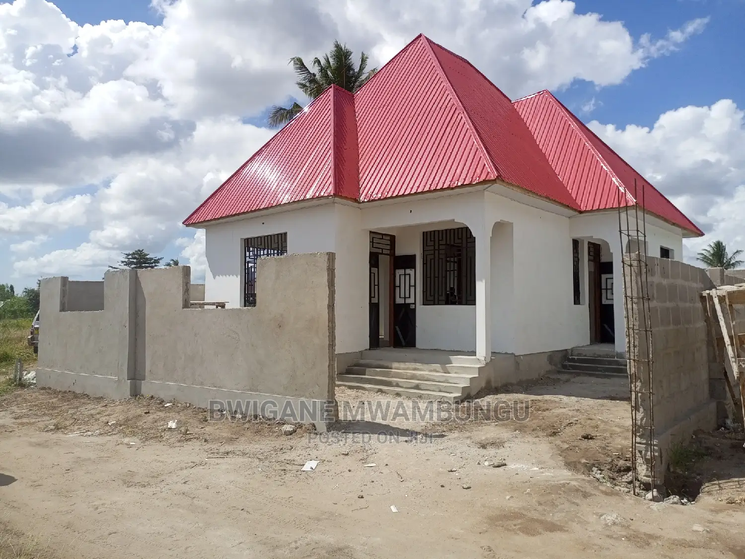 3bdrm Apartment in Mwambungu Broker, Mbagala for sale