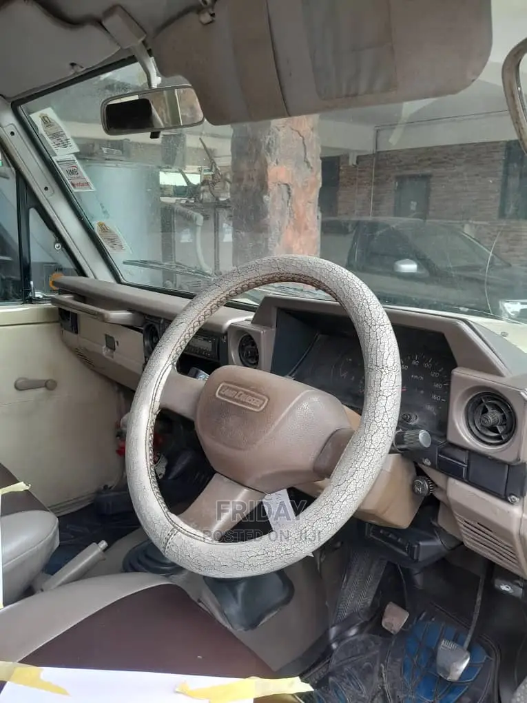 Toyota Land Cruiser 2005 Beige