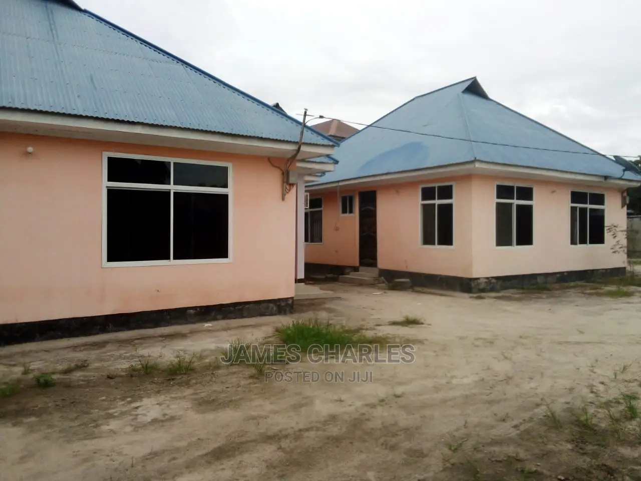 Furnished 3bdrm Mansion in Kigamboni Kisiwani, Kinondoni for sale