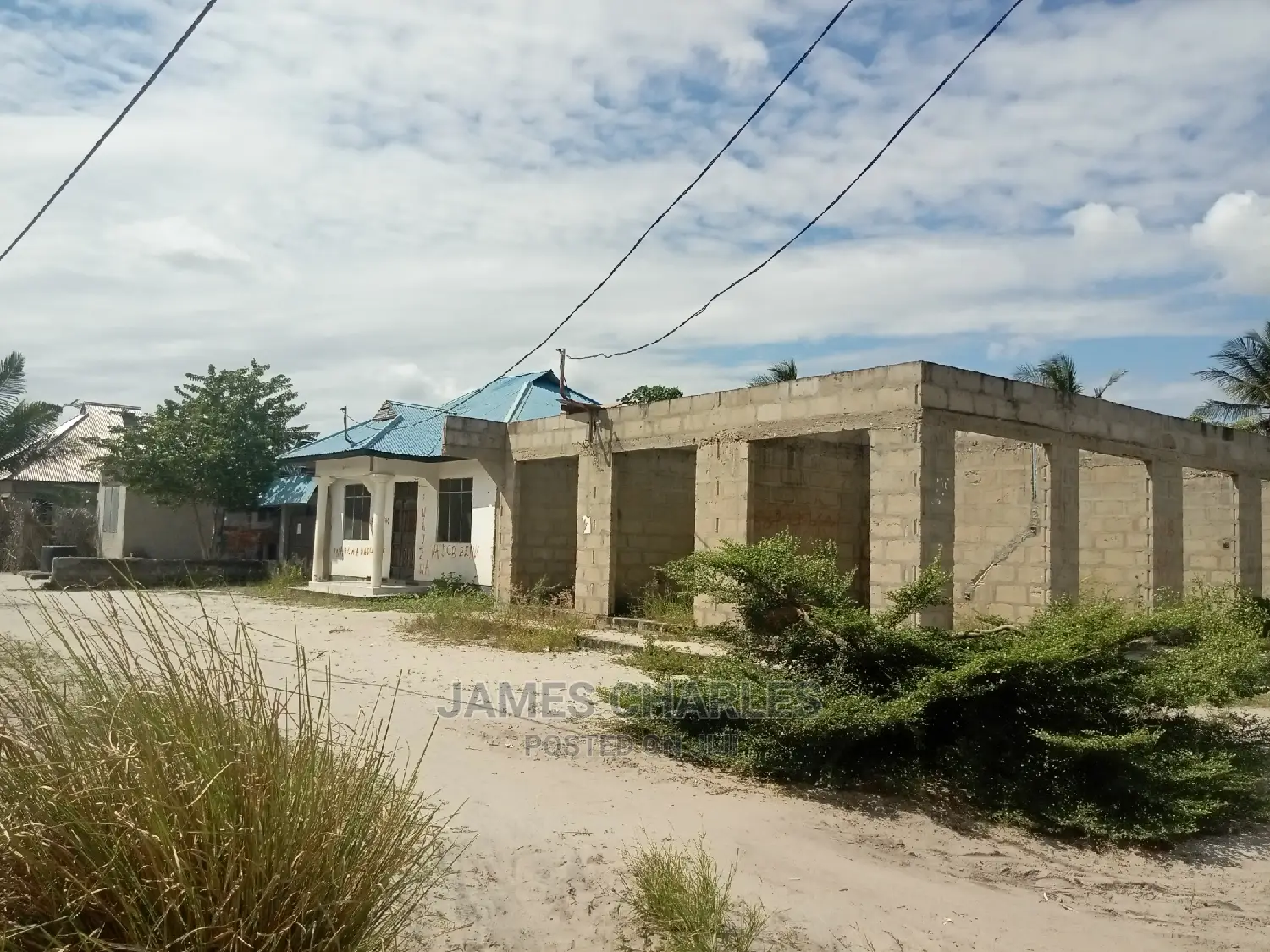 9bdrm Mansion in Chanika,Zingiziwa, Ilala for sale