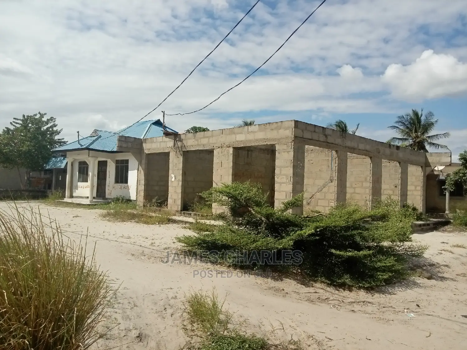 9bdrm Mansion in Chanika,Zingiziwa, Ilala for sale