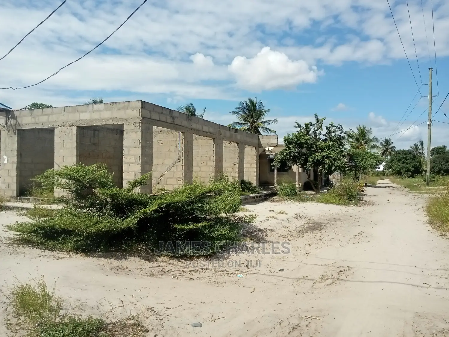 9bdrm Mansion in Chanika,Zingiziwa, Ilala for sale