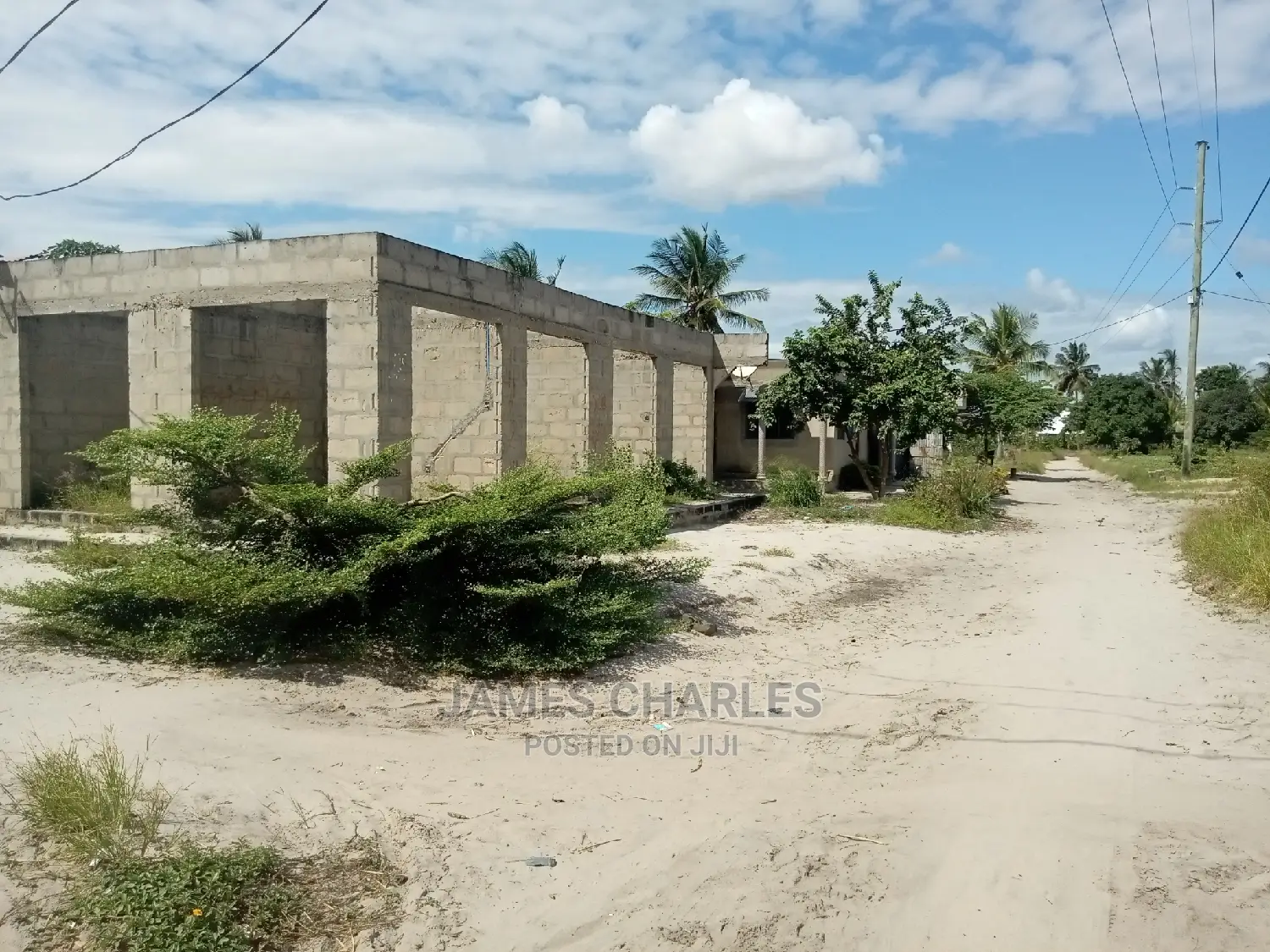 9bdrm Mansion in Chanika,Zingiziwa, Ilala for sale