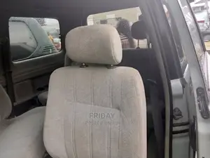 Toyota Noah 2.0 FWD (8 Seater) 2003 White