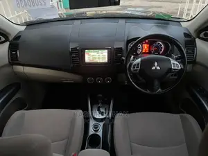 Mitsubishi Outlander 2.4 2009 Black