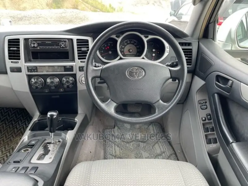 Toyota Hilux Surf 2004 Silver