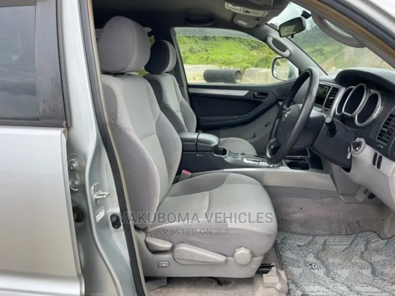 Toyota Hilux Surf 2004 Silver
