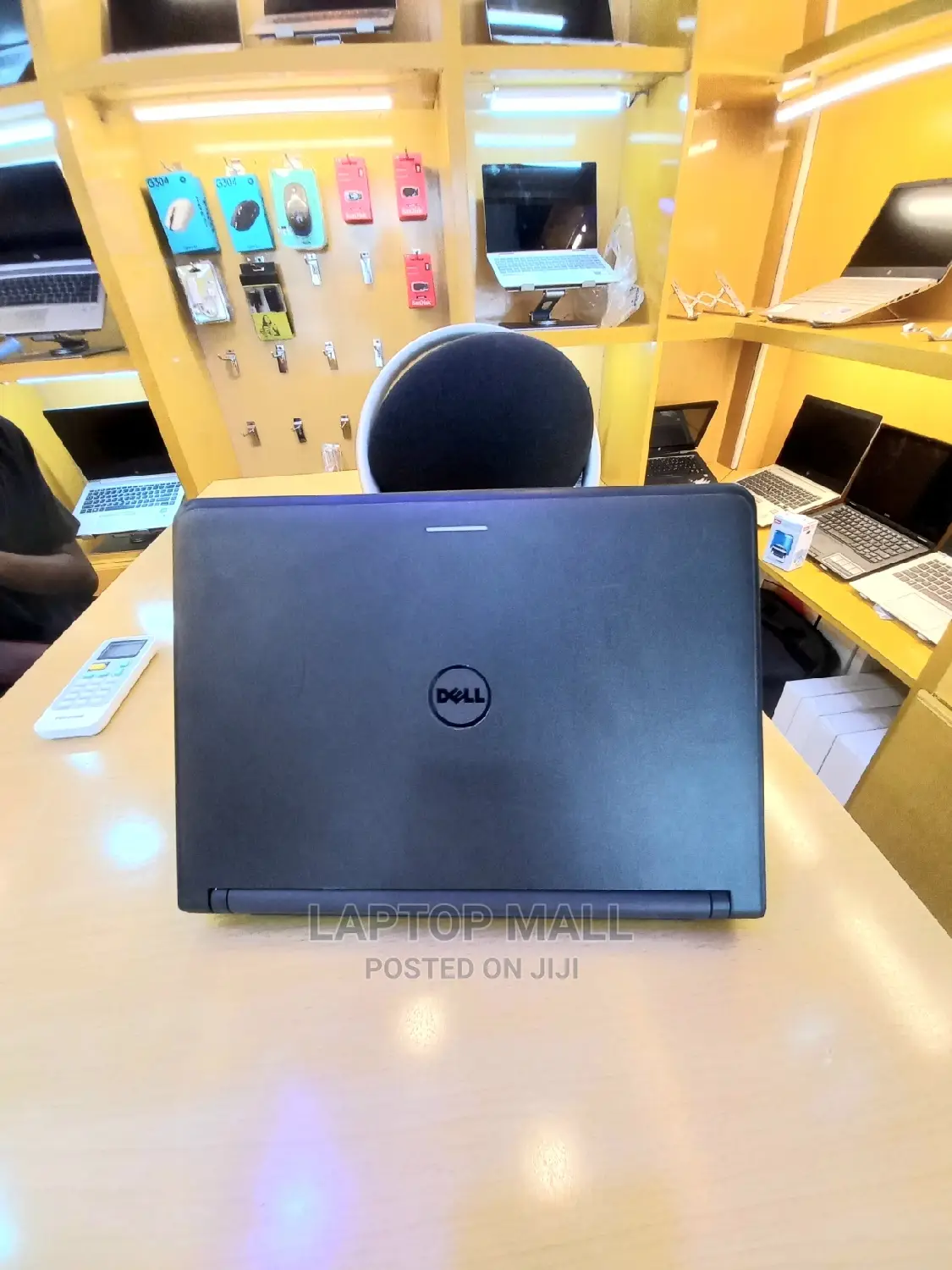 Laptop Dell Latitude E3350 4GB Intel Celeron HDD 500GB