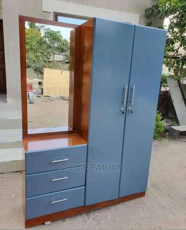 Kabati La Nguo Imara