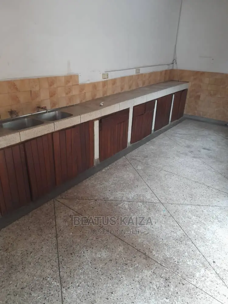 3bdrm Bungalow in Kinondoni Studio for rent
