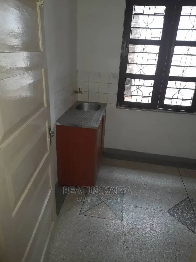 3bdrm Bungalow in Kinondoni Studio for rent