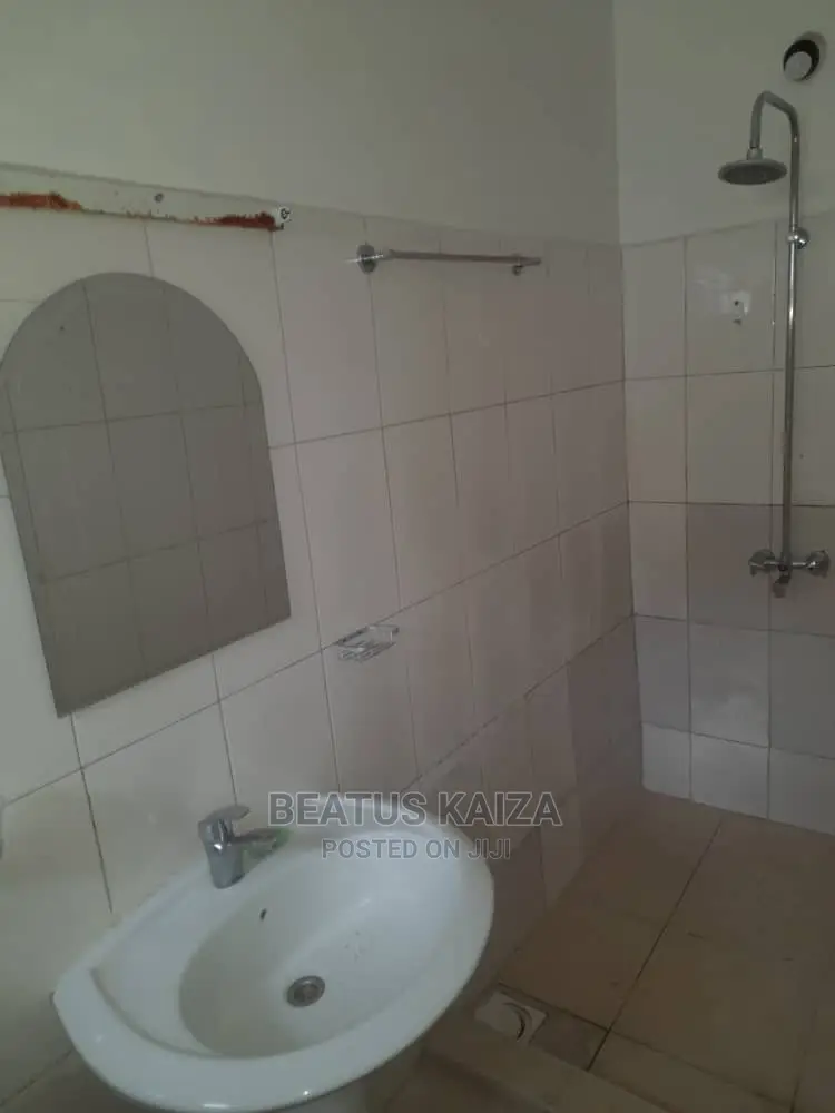 3bdrm Bungalow in Kinondoni Studio for rent
