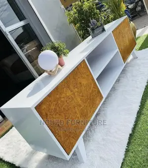 Tv Show Case