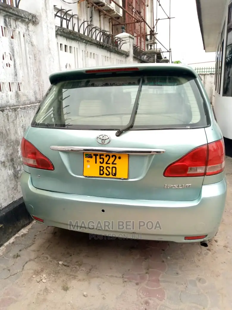 Toyota Ipsum 2005 Ivory