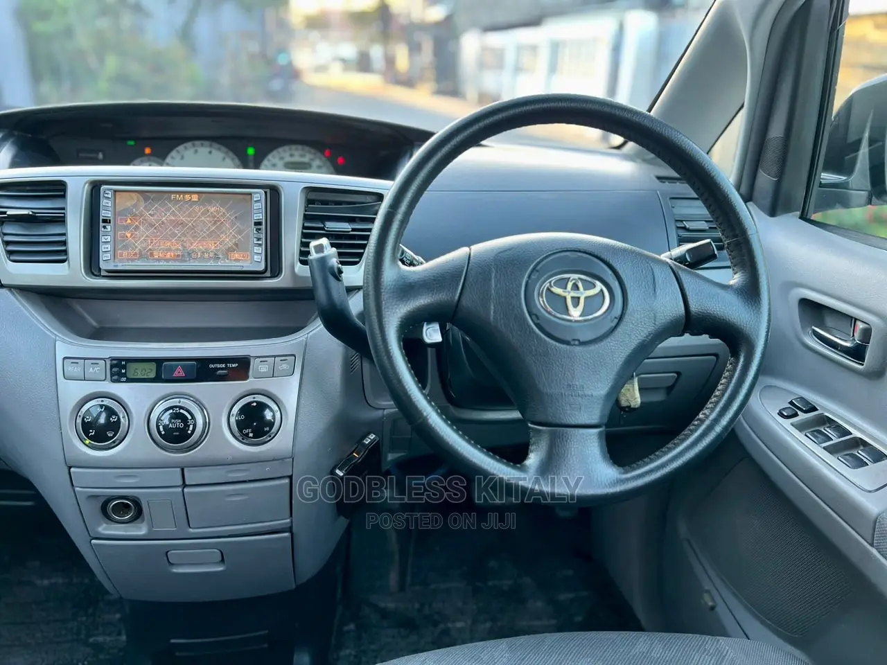 Toyota Noah 2003 Black