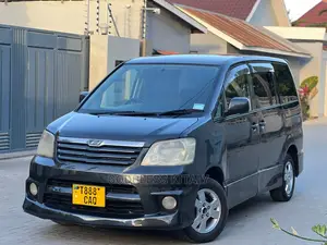 Toyota Noah 2003 Black