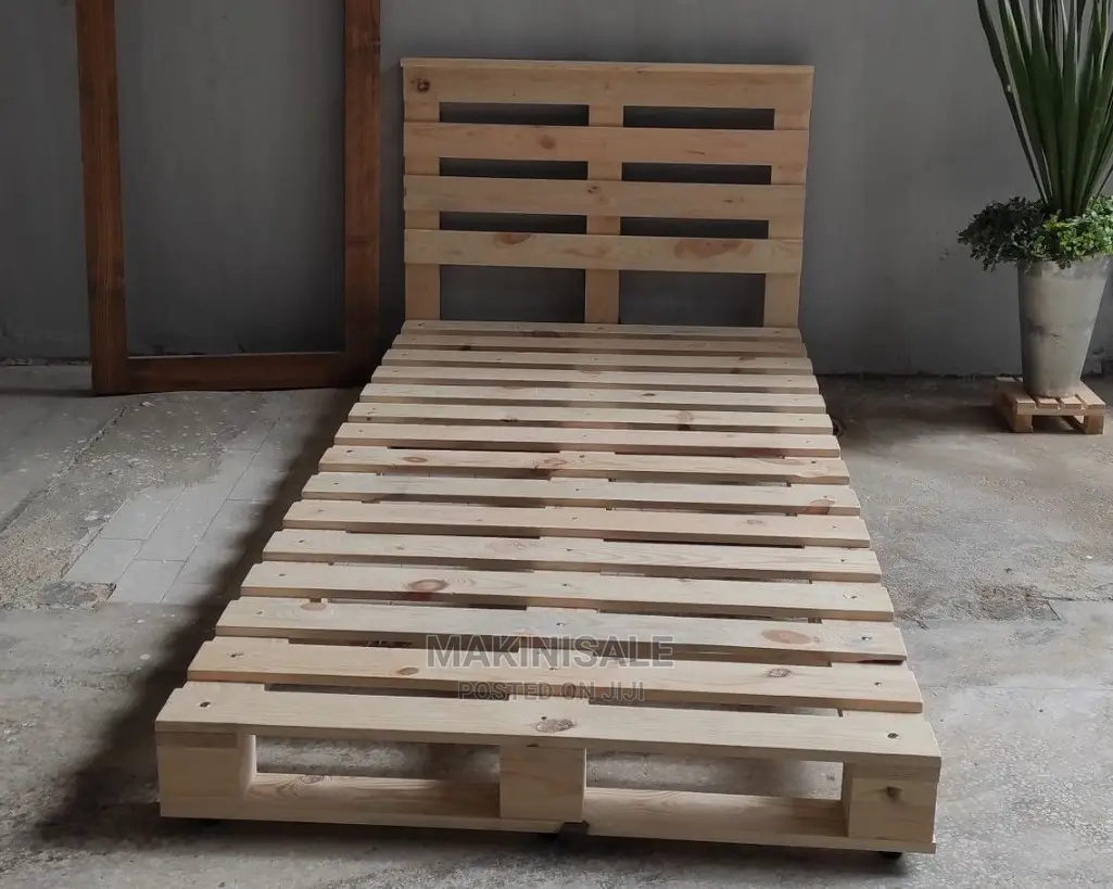 Kitanda Kizuri Cha Pallet Single