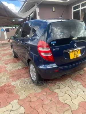 Mercedes-Benz C-Class 2006 Blue