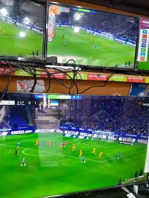 Hisense TV 58"