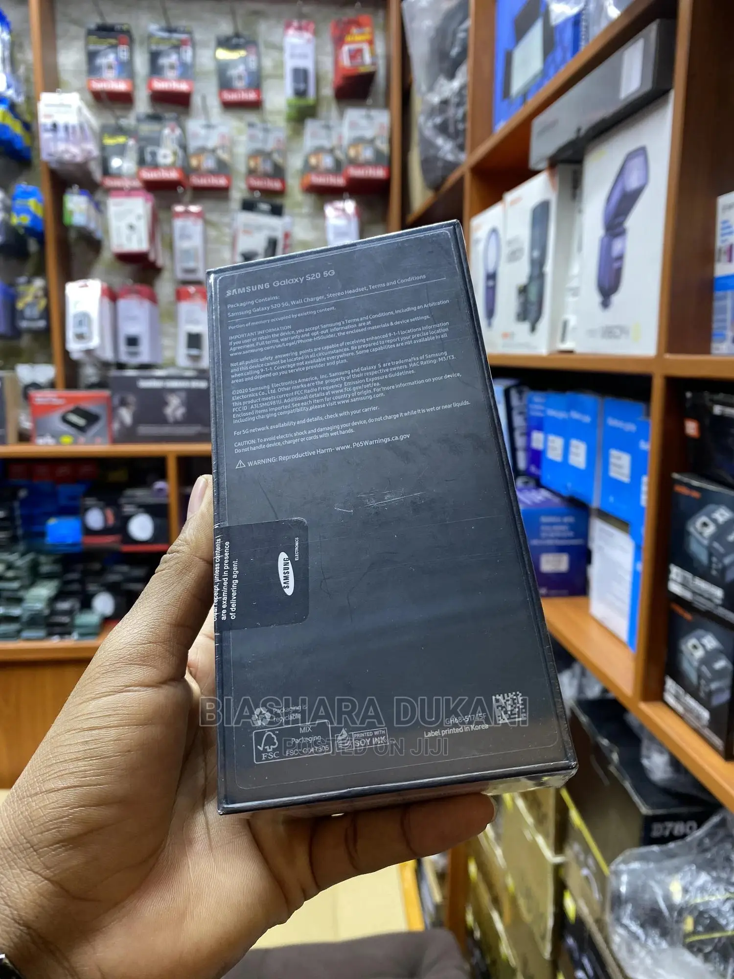 New Samsung Galaxy S20 128 GB Black