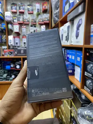 New Samsung Galaxy S20 128 GB Black