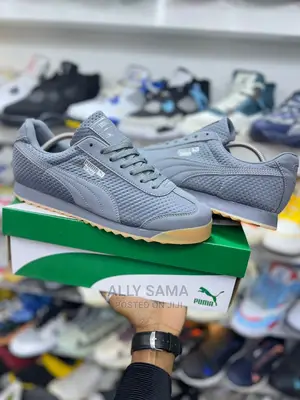 Puma Roma Sneakers