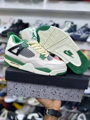 Jordan 4 Sneakers