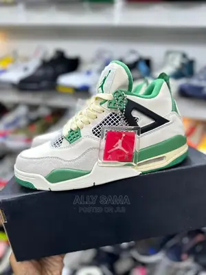 Jordan 4 Sneakers