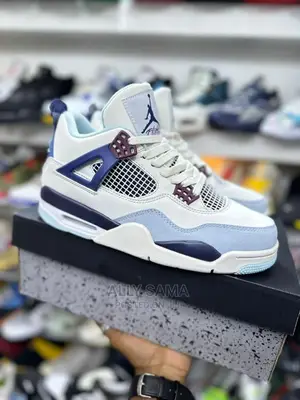 Nike Jordan 4 Sneakers
