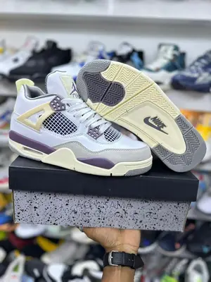 Nike Air Jordan 4