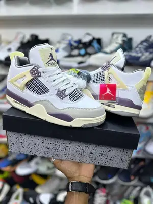 Nike Air Jordan 4