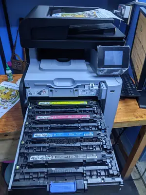 HP Color Laserjet Pro MFP M476dw