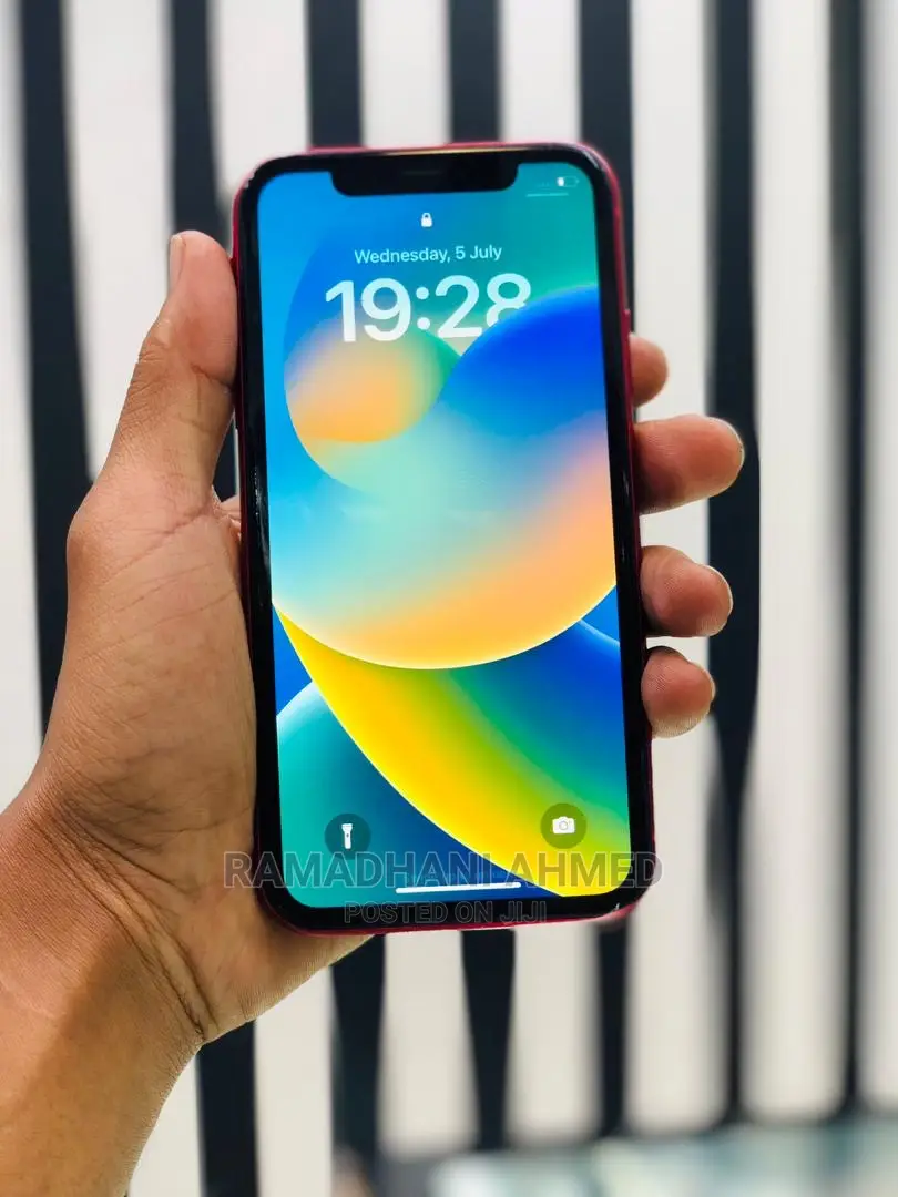 Apple iPhone 11 64 GB Red