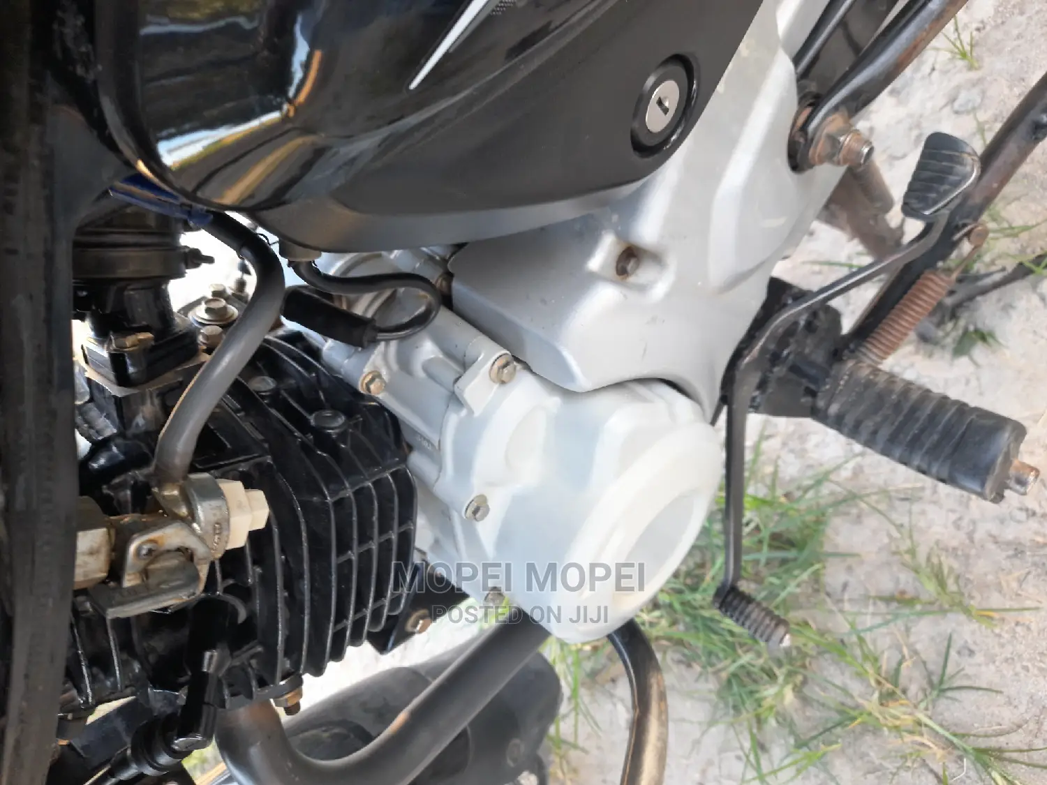 Bajaj Boxer 125 2022 Black