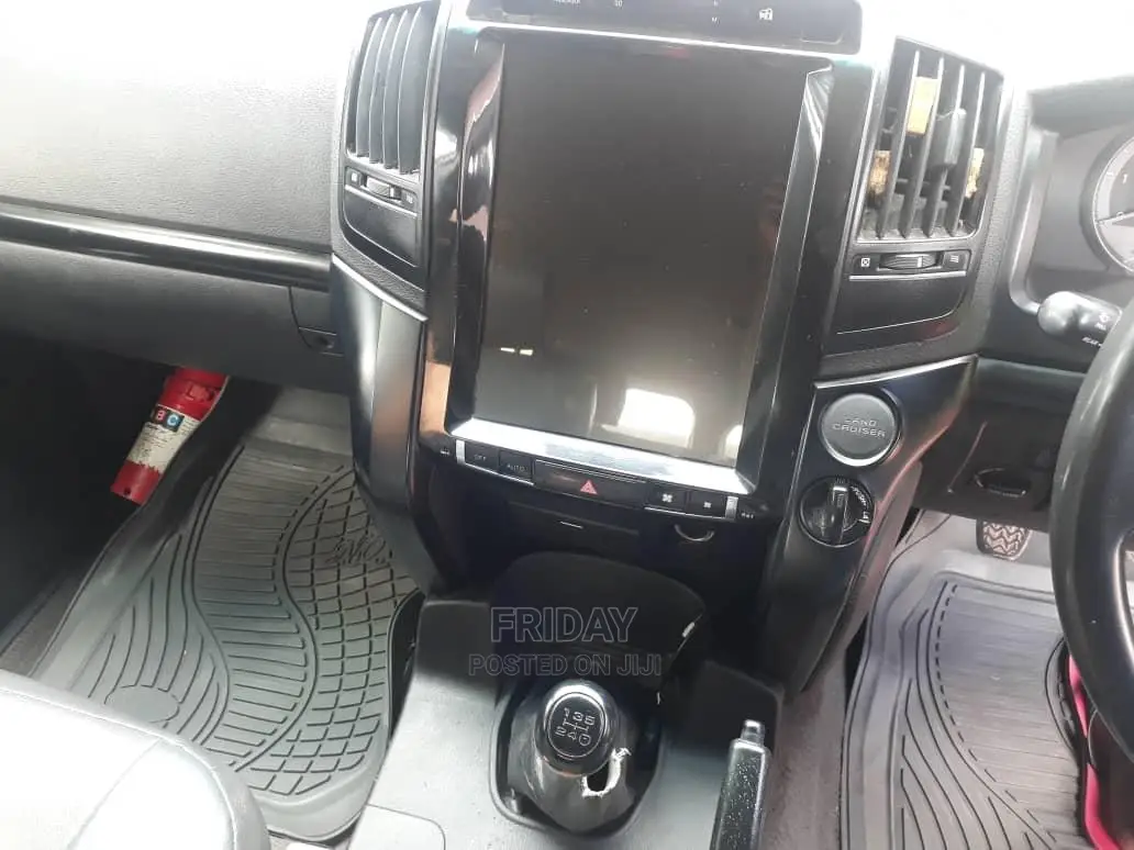 Toyota Land Cruiser 2013 White