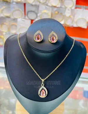 A Set of Necklace Anda Earrings