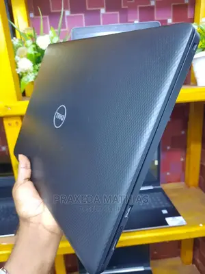 Laptop Dell Inspiron 14 3493 8GB Intel Core I7 SSD 256GB