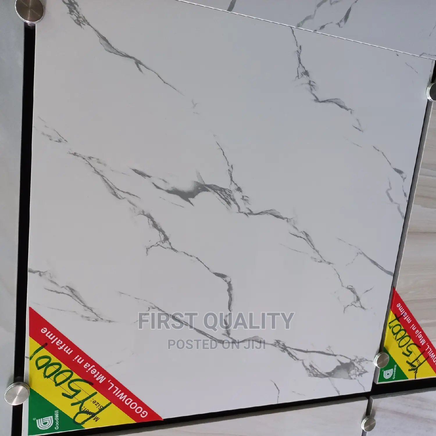Tiles Size 50x50cm Yuv
