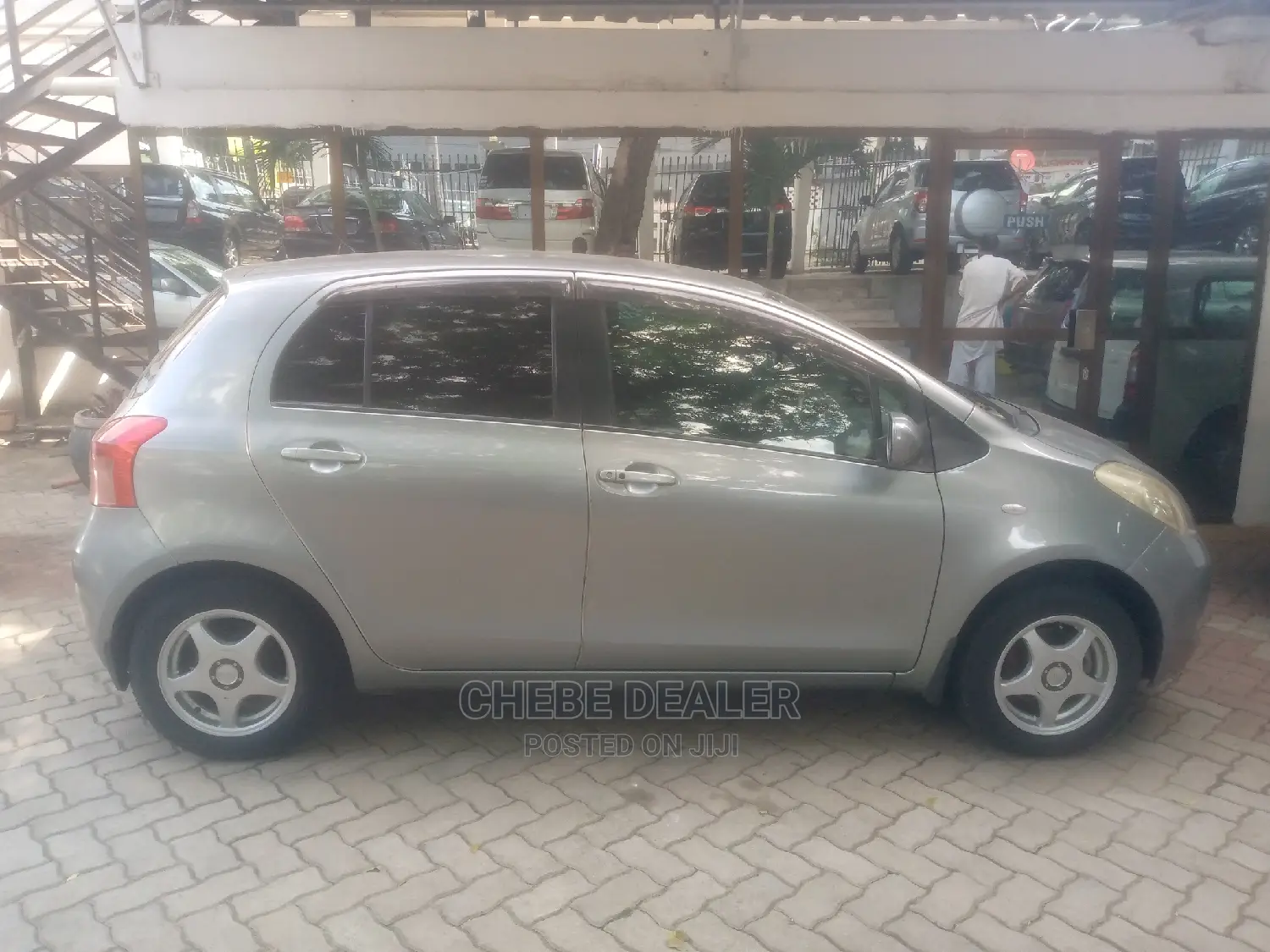 Toyota Vitz 1.3 AWD 3dr 2005 Gray